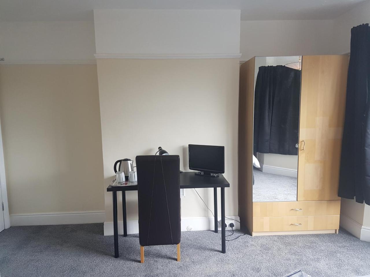 Carmel Serviced Rooms Southampton Esterno foto