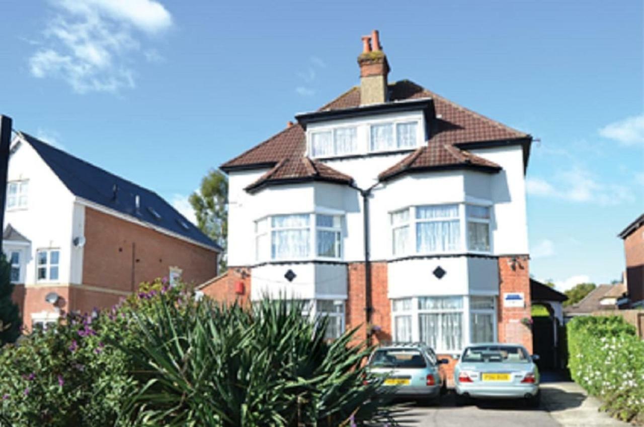 Carmel Serviced Rooms Southampton Esterno foto
